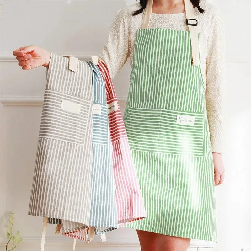 Kitchen Apron, Suitable For Cooking, Baking and Catering  - Easy To Clean And Durable Design